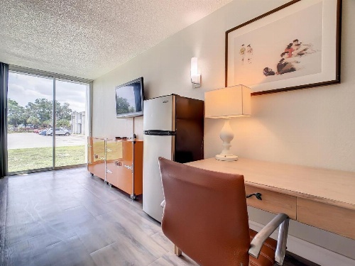 Stayable Suites Kissimmee image 27