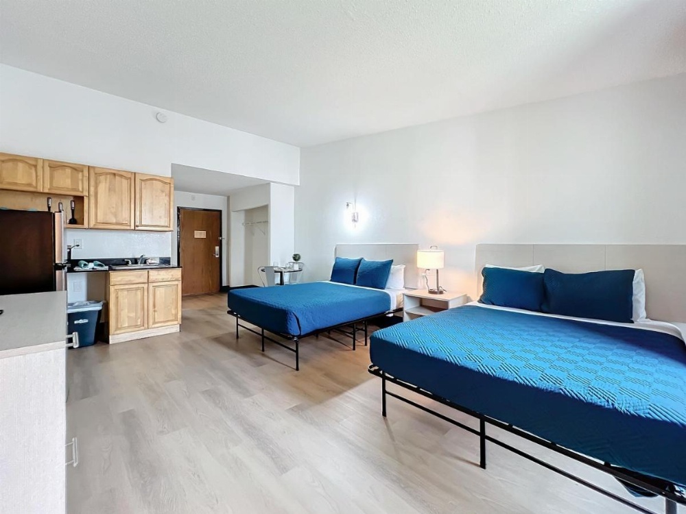 Room image 3